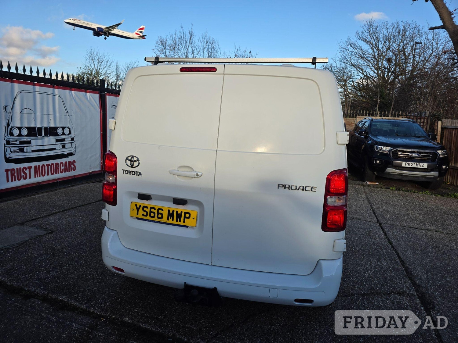 Toyota ProAce 2017 - Vans & Commercial Vehicles