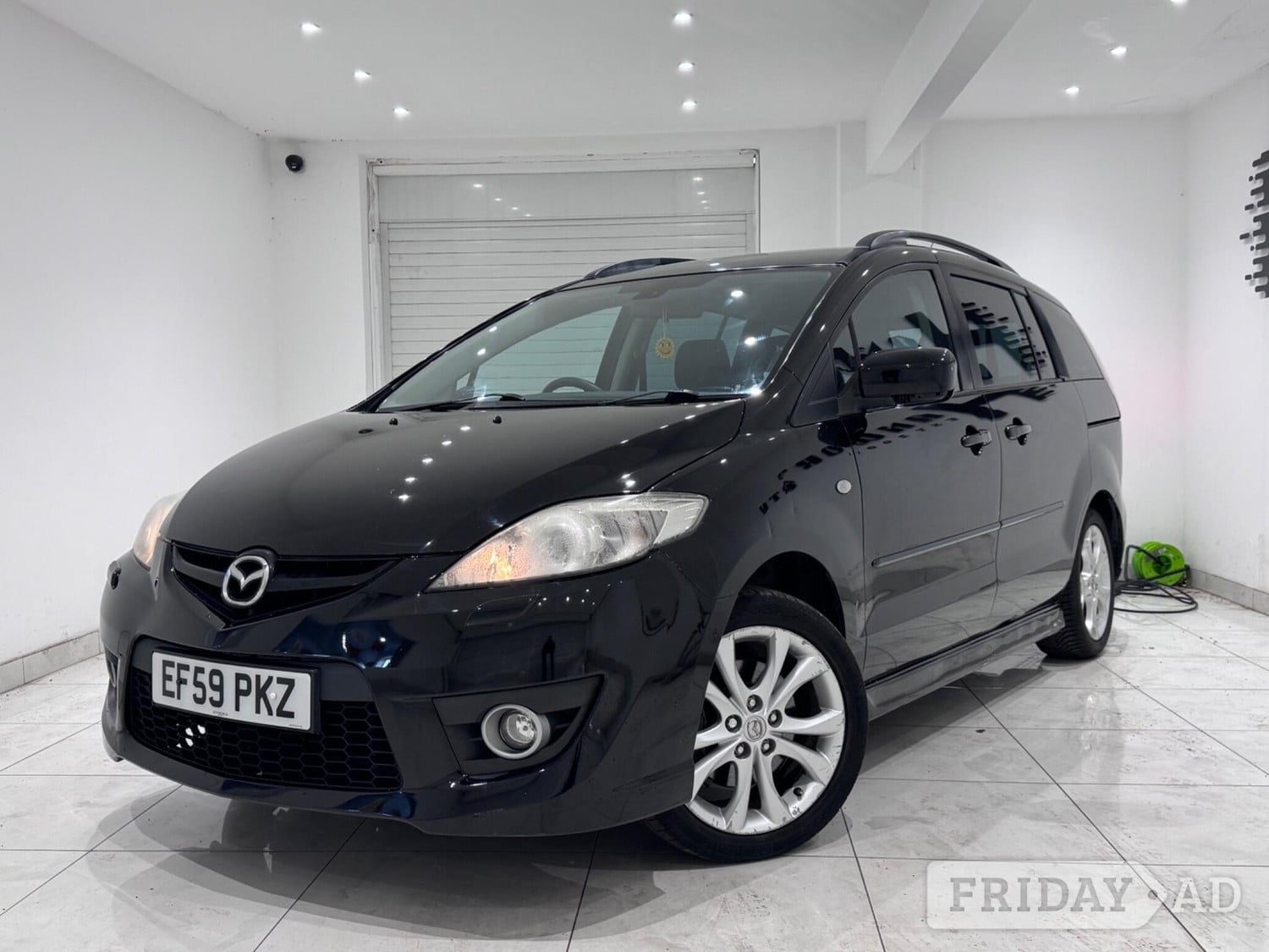 Mazda 5 2009 - Cars in Hounslow