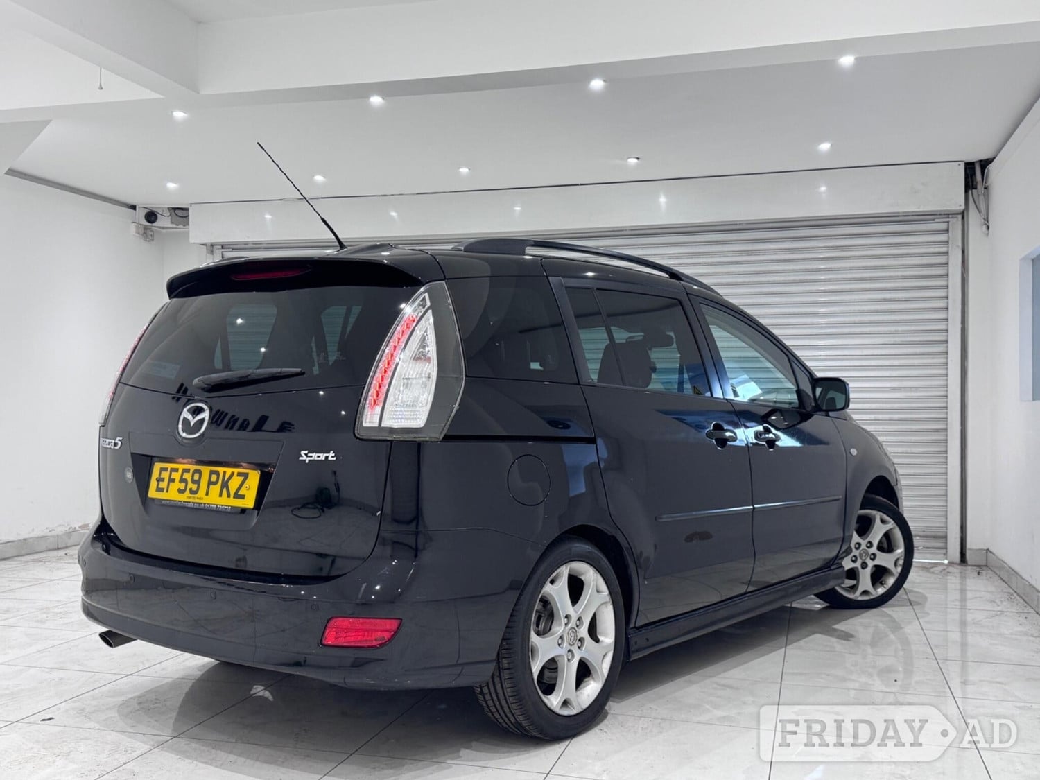 [ berth ]Mazda 5