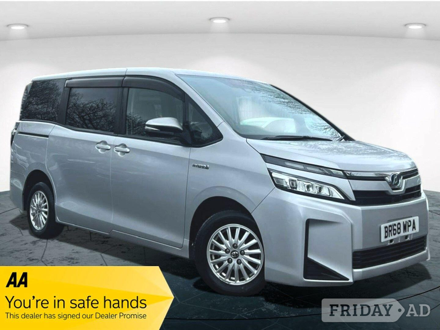Toyota Voxy 2018 in Walsall