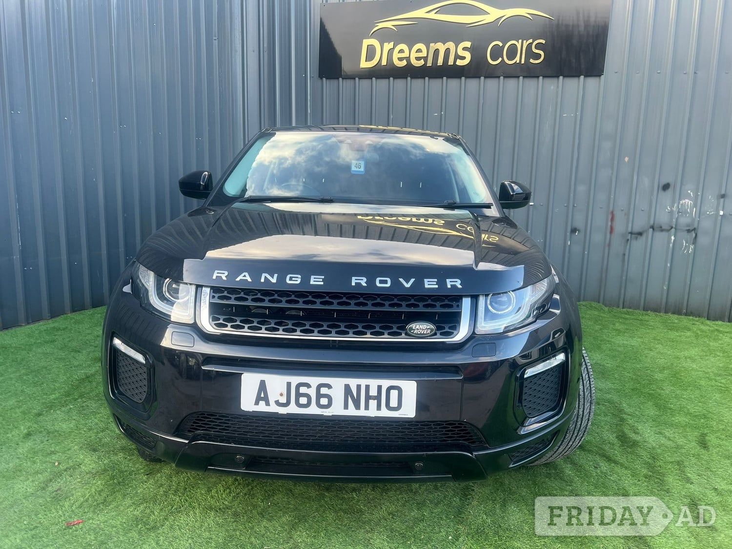 [ berth ]Land Rover Range Rover Evoque