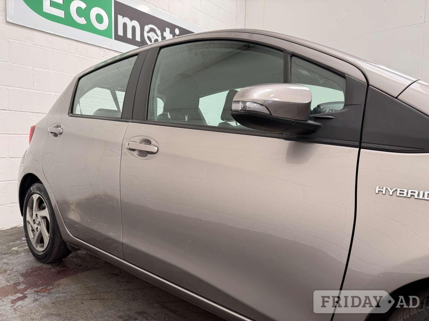 Toyota Yaris 2015 - Cars in Uxbridge