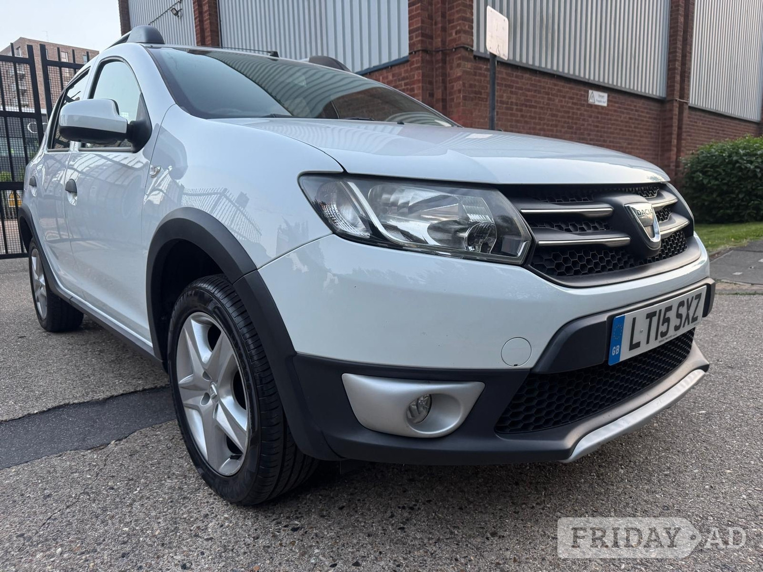 [ berth ]Dacia Sandero Stepway