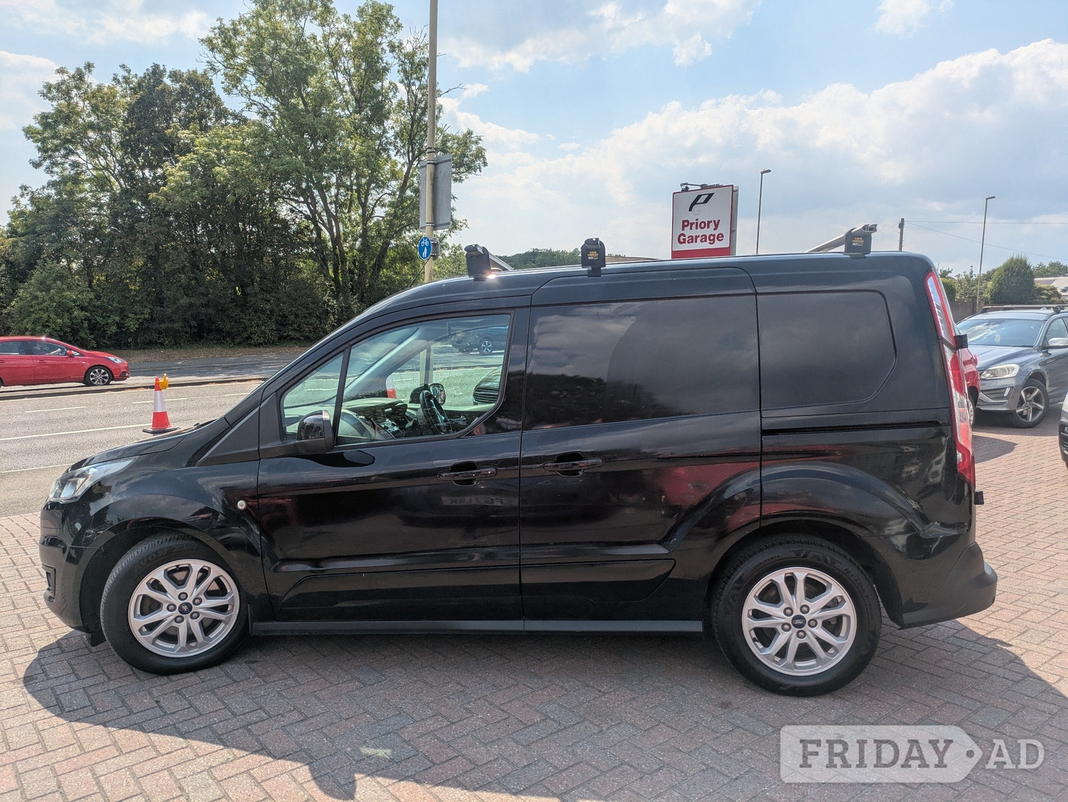 Ford Transit Connect 2018 - Vans & Commercial Vehicles in Fareham