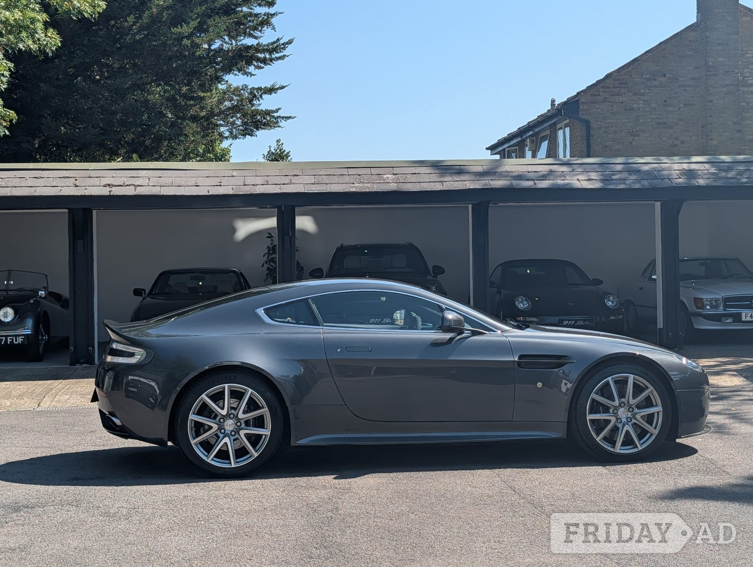 Aston Martin Vantage Bromley