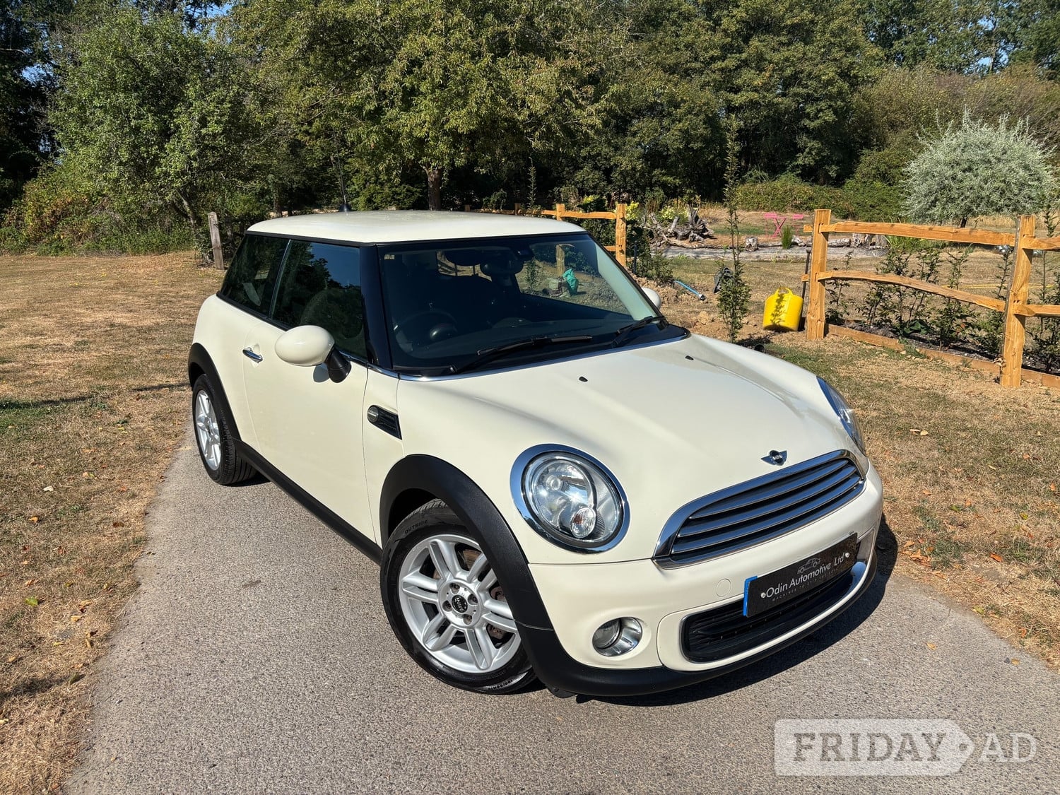 [ berth ]Mini Hatch