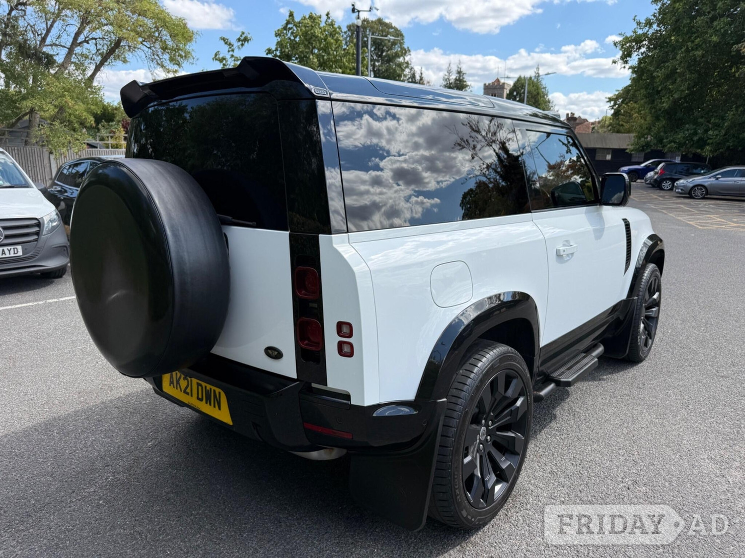 Land Rover Defender 90 2021 - Cars in Hillingdon