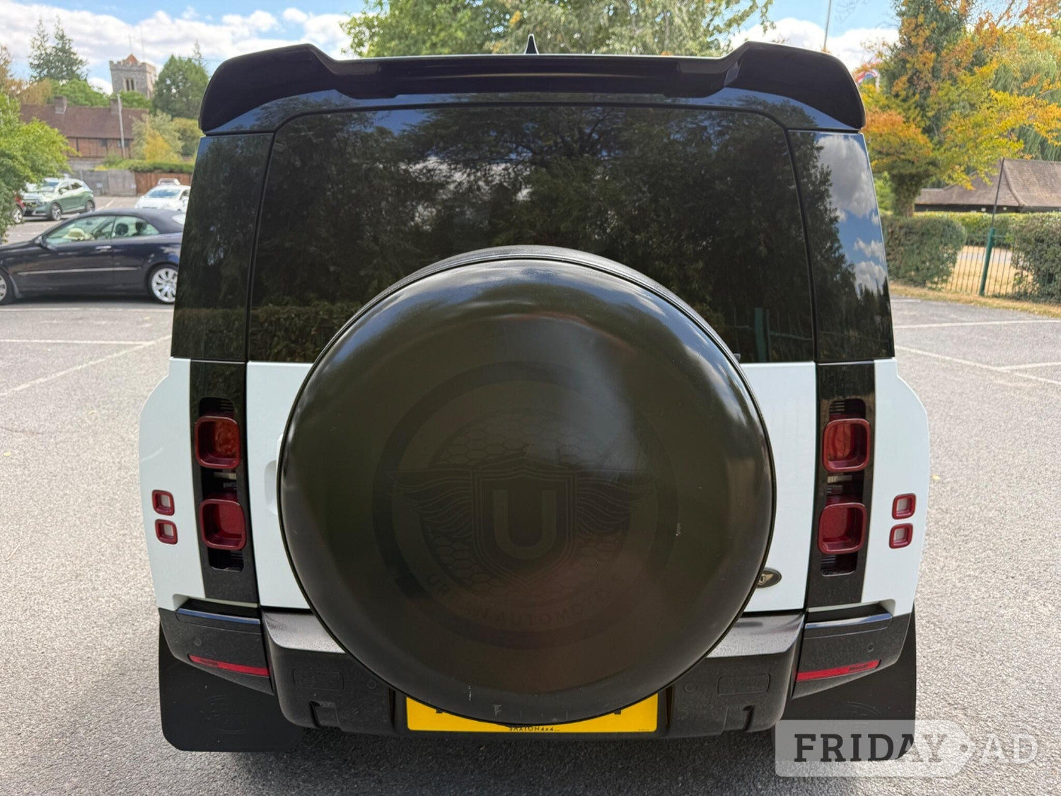 Land Rover Defender 90 2021 - Cars