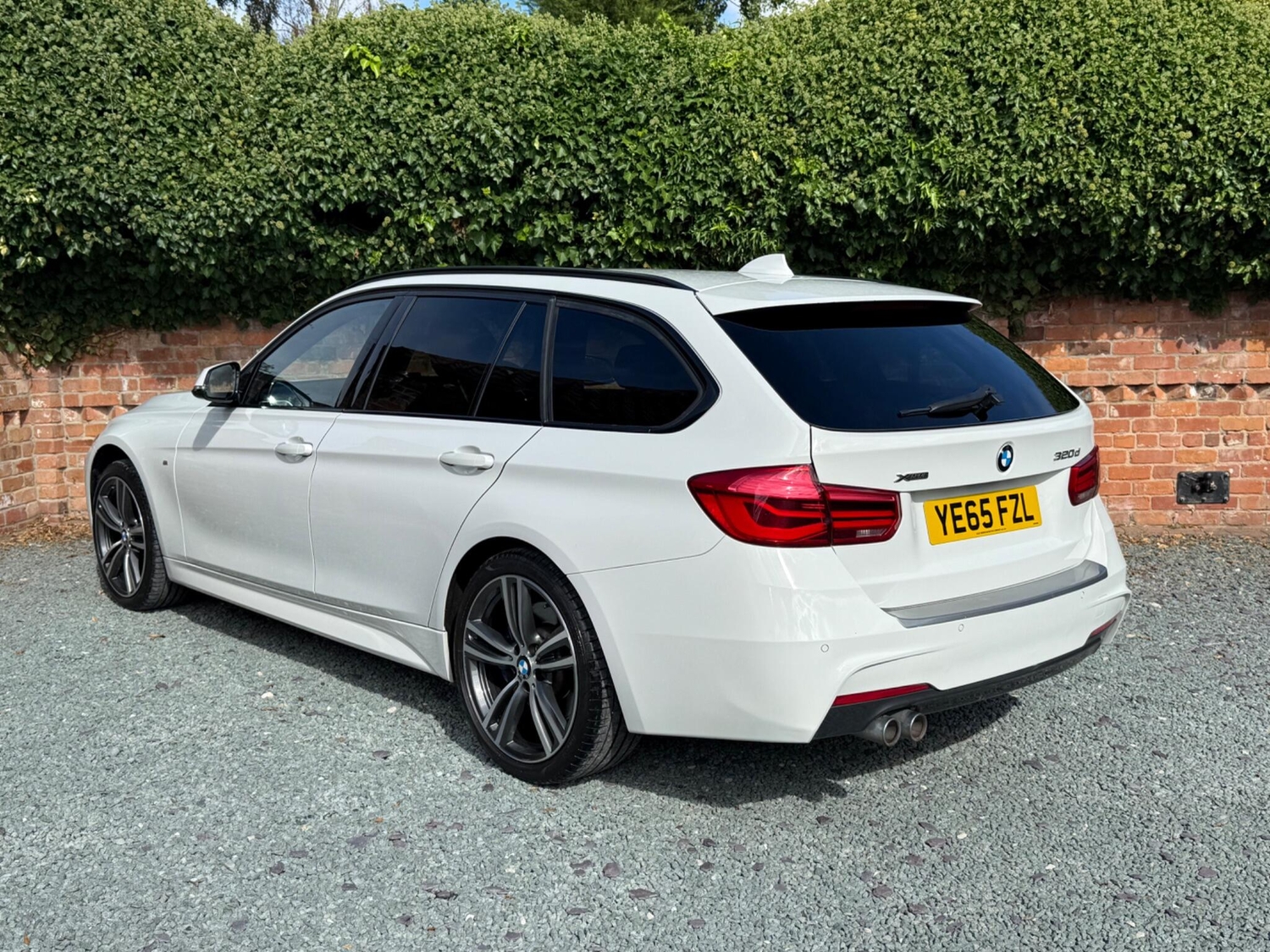 BMW 3 Series 2015 - Cars