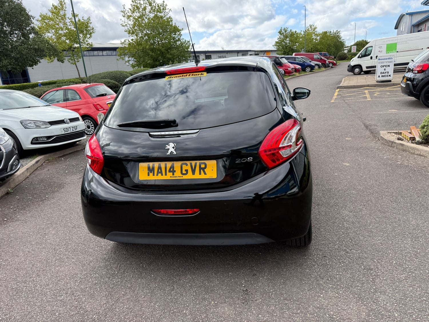 Peugeot 208 2014 - Cars