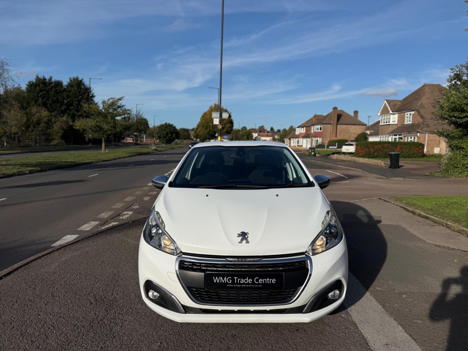 [ berth ]Peugeot 208