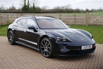 Porsche Taycan 2023