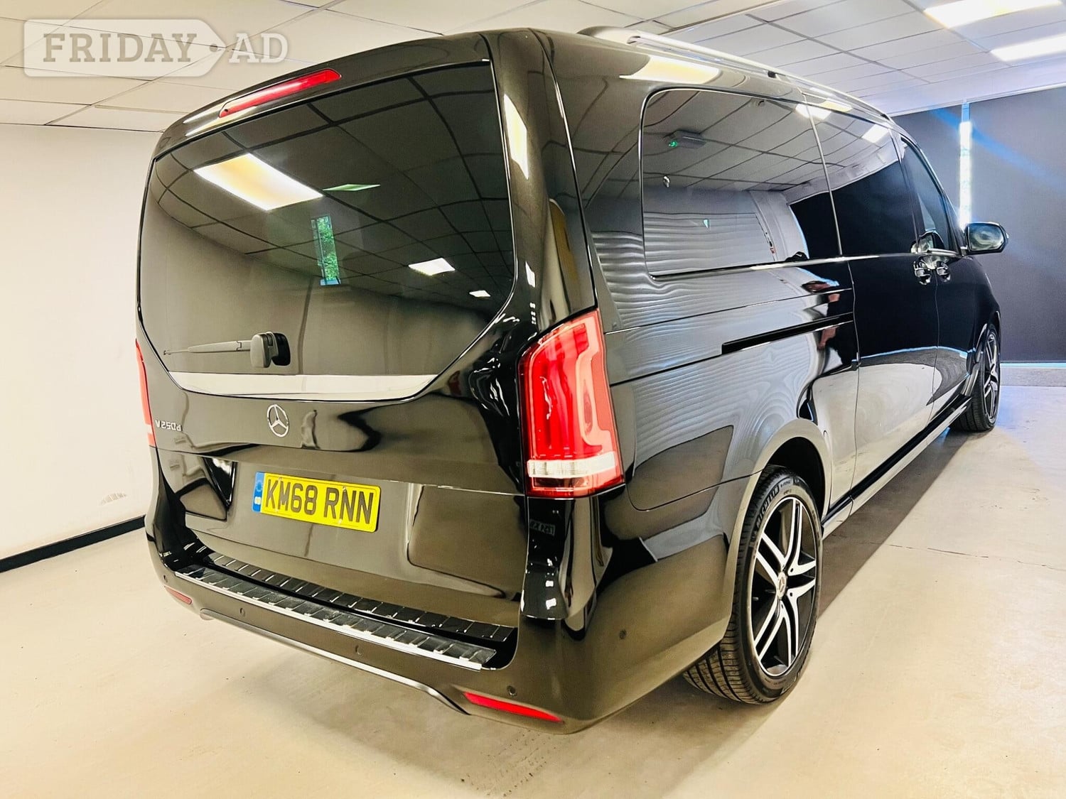 Mercedes-Benz V Class 2018 - Cars