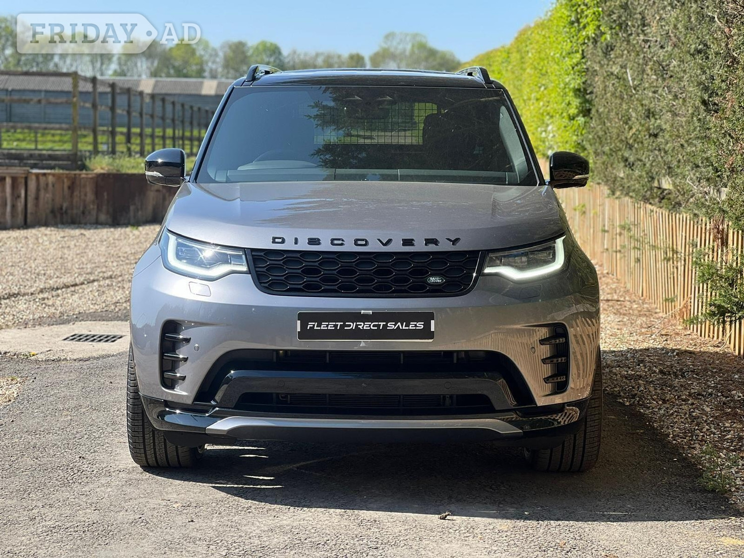 [ berth ]Land Rover Discovery