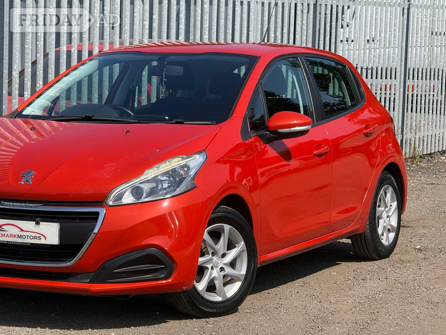 [ berth ]Peugeot 208
