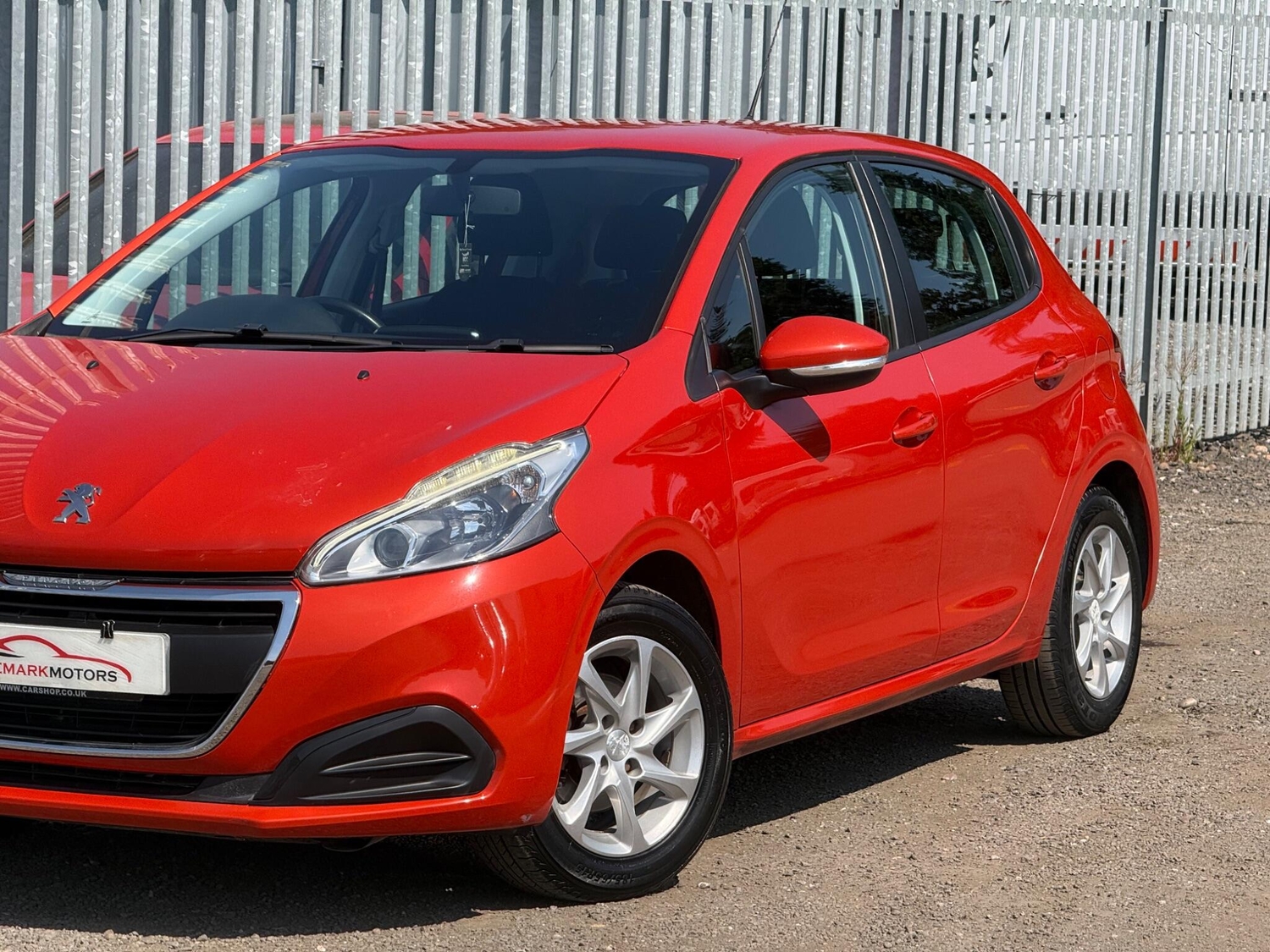 Peugeot 208 2015 - Cars in Solihull