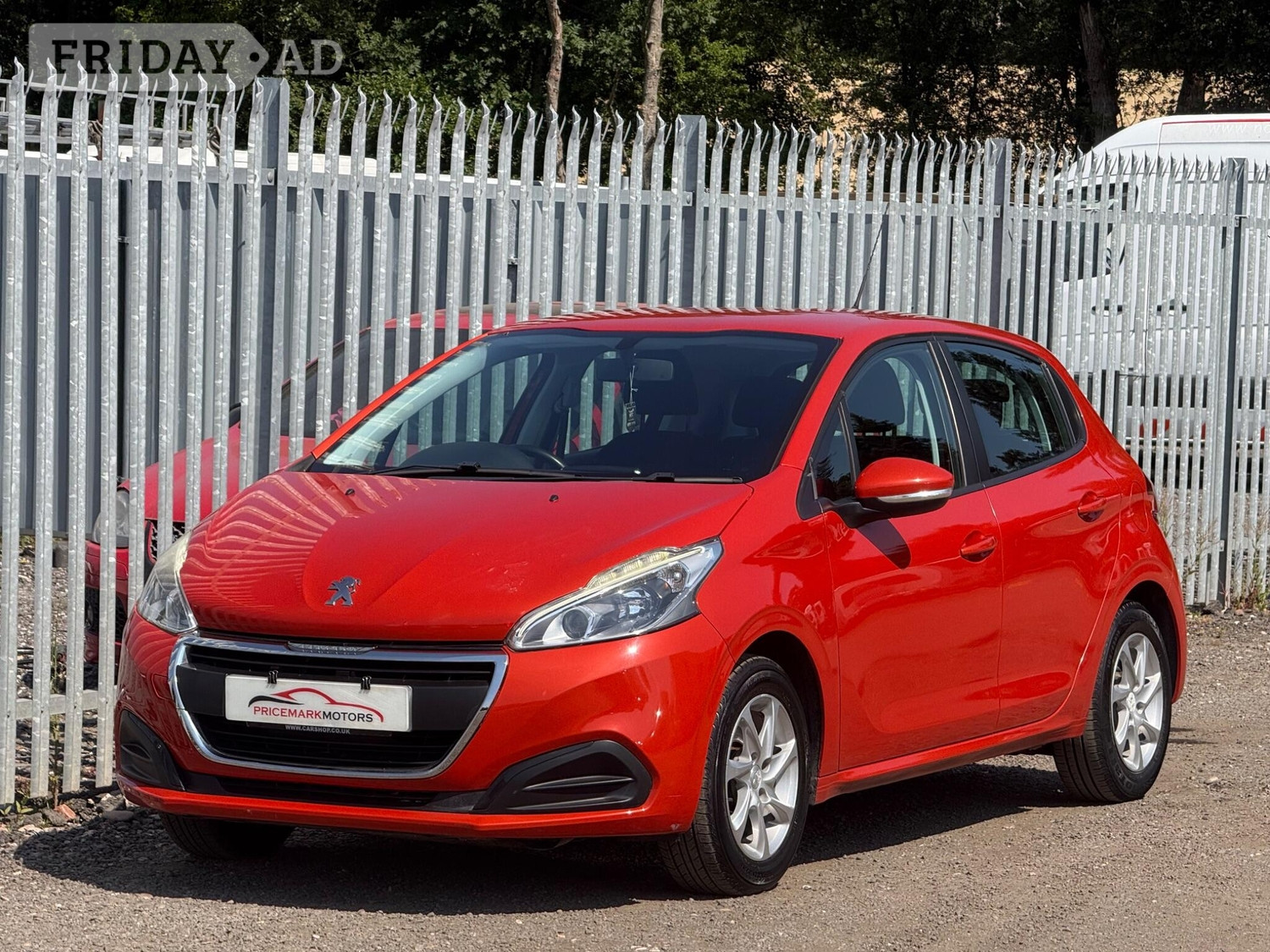Peugeot 208 2015 - Cars