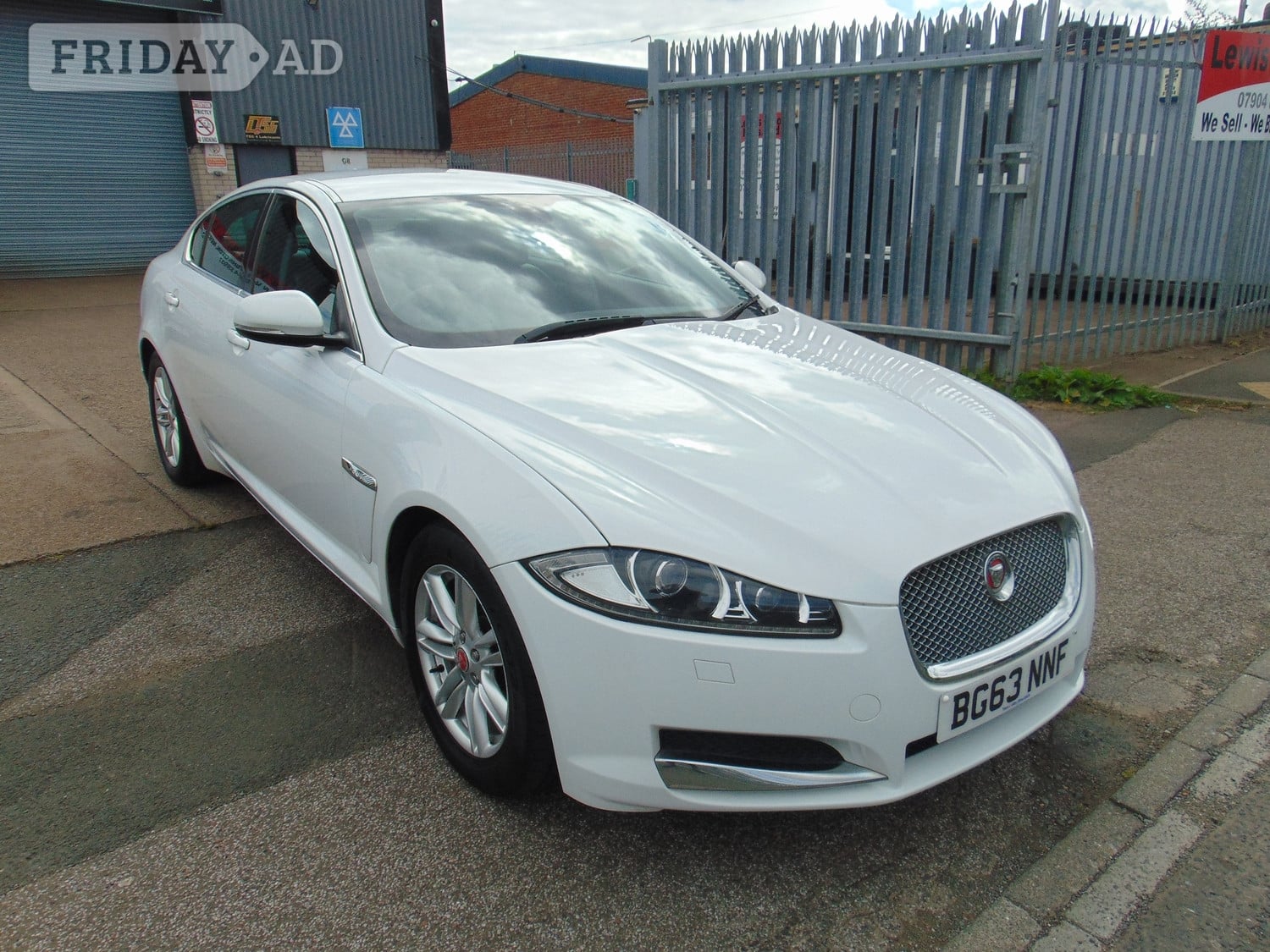 Jaguar XF 2013 in Ashington