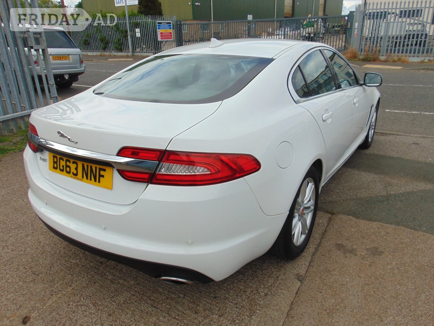 [ berth ]Jaguar XF