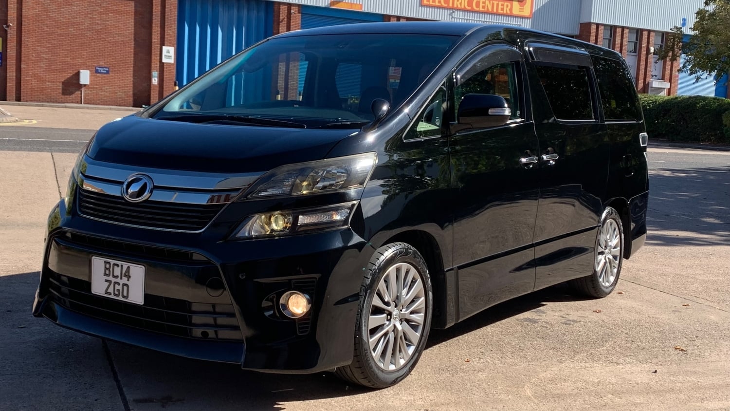 [ berth ]Toyota Vellfire