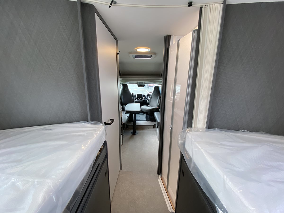 [2 berth ]Etrusco T-Model 7.4 SBC