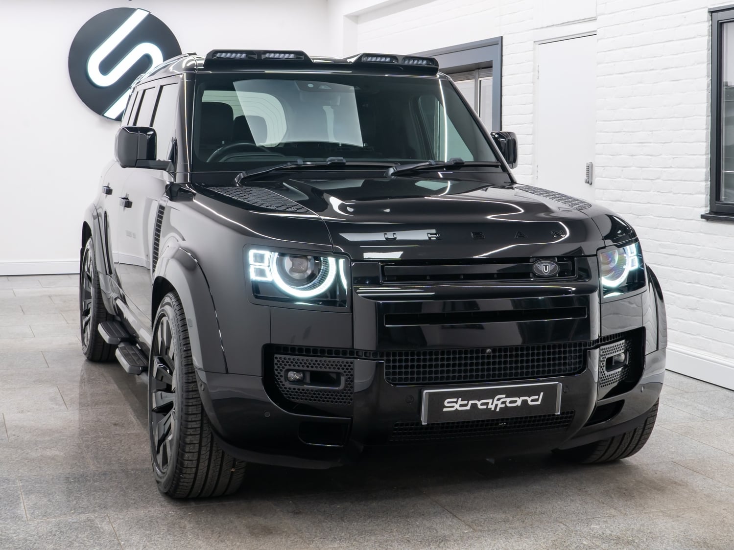 Land Rover Defender 110 Brighton