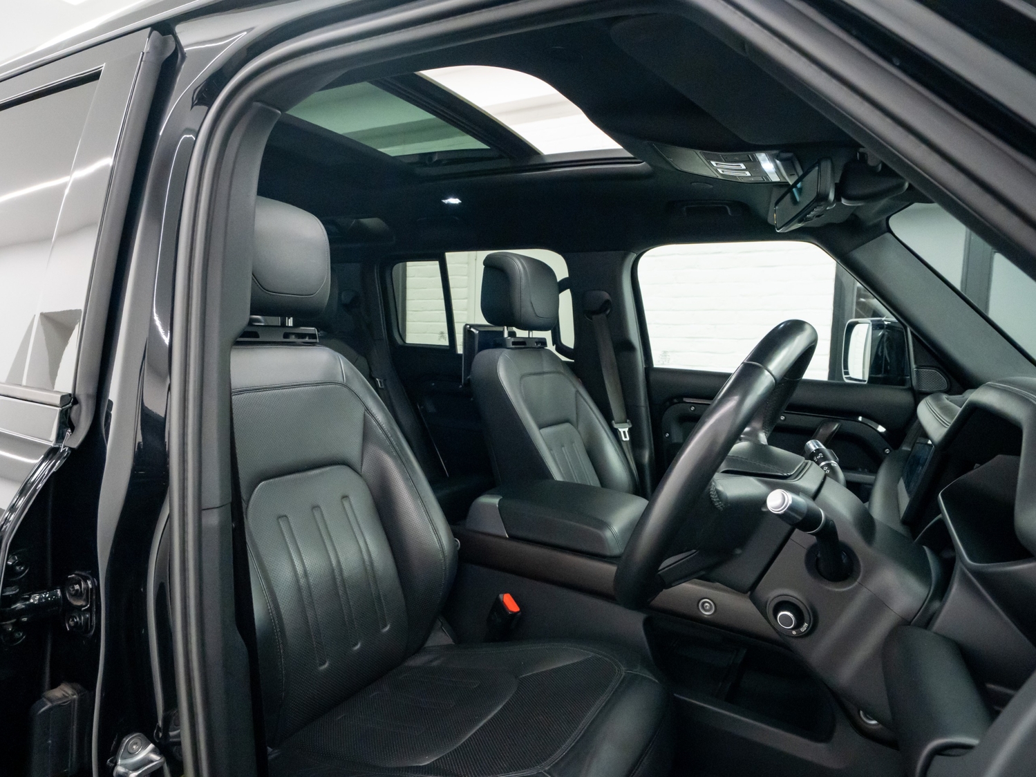Land Rover Defender 110 2020 - Cars