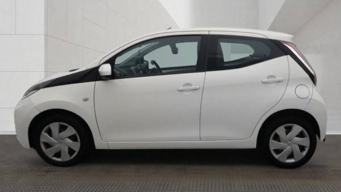 Toyota Aygo 2015 - Cars
