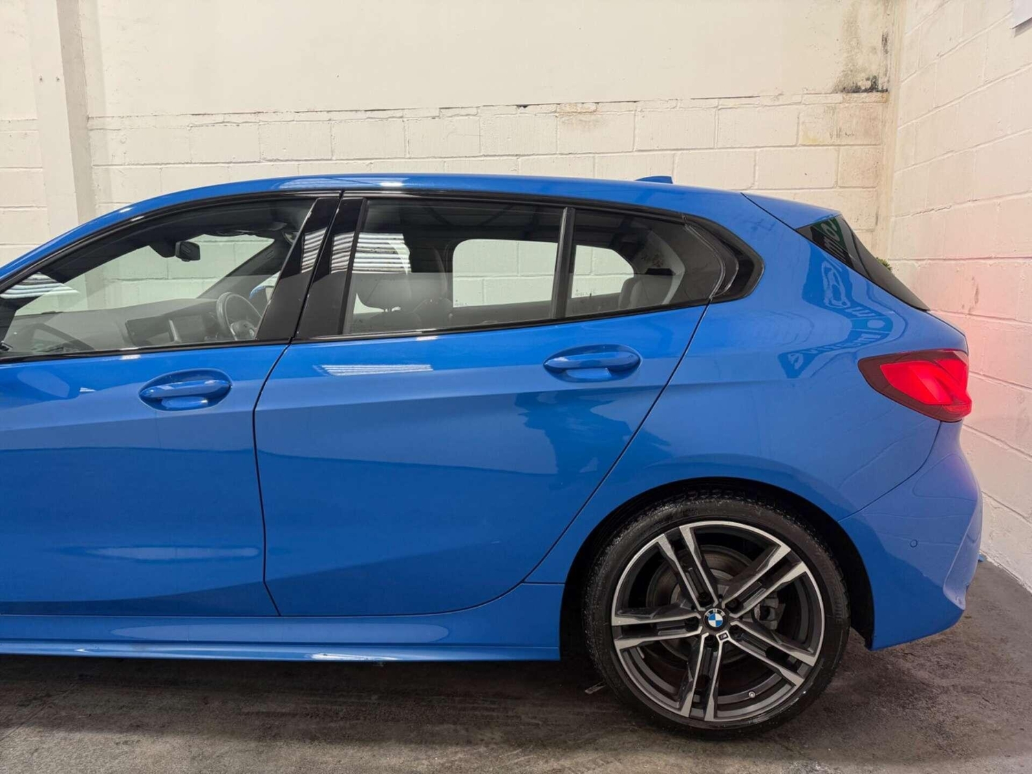 BMW 1 Series 2023 - Cars