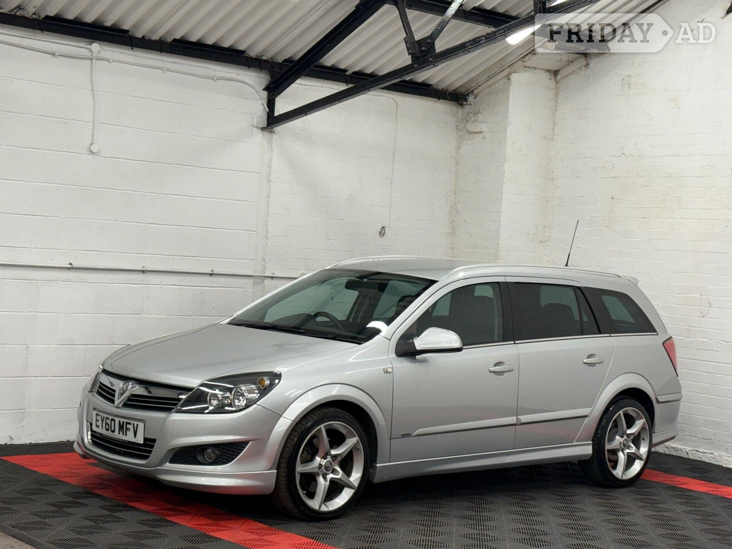 Vauxhall Astra 2010 - Cars