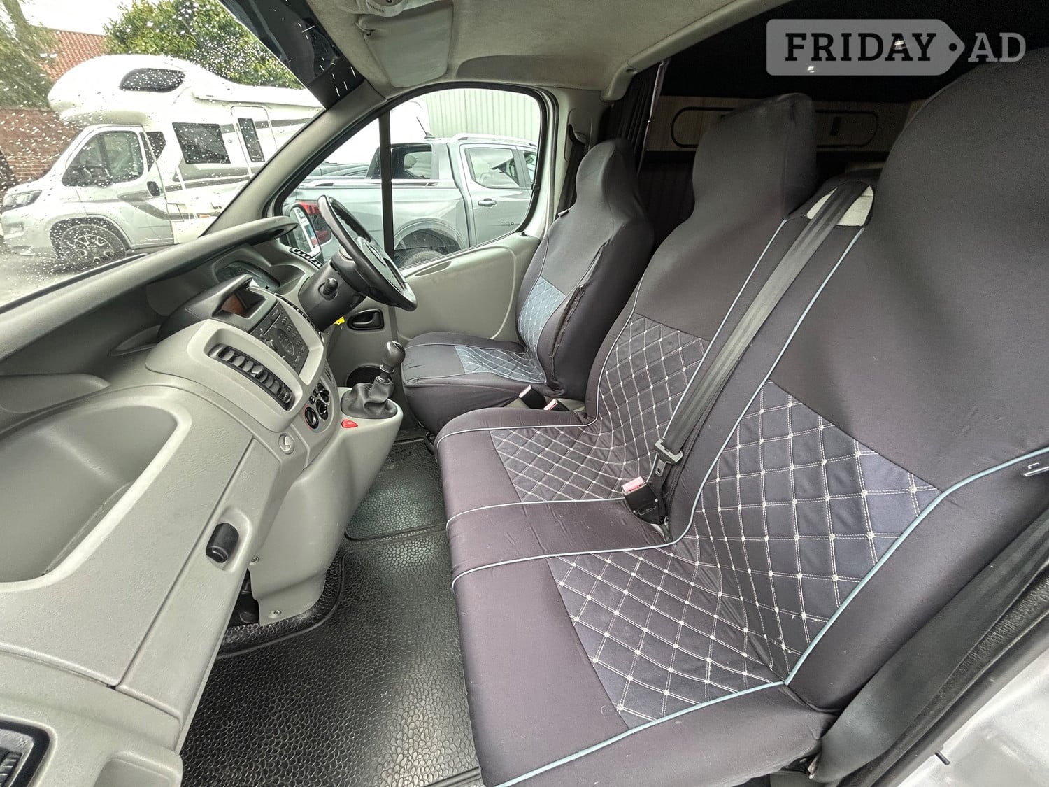Vauxhall Vivaro 2005 - Vans & Commercial Vehicles