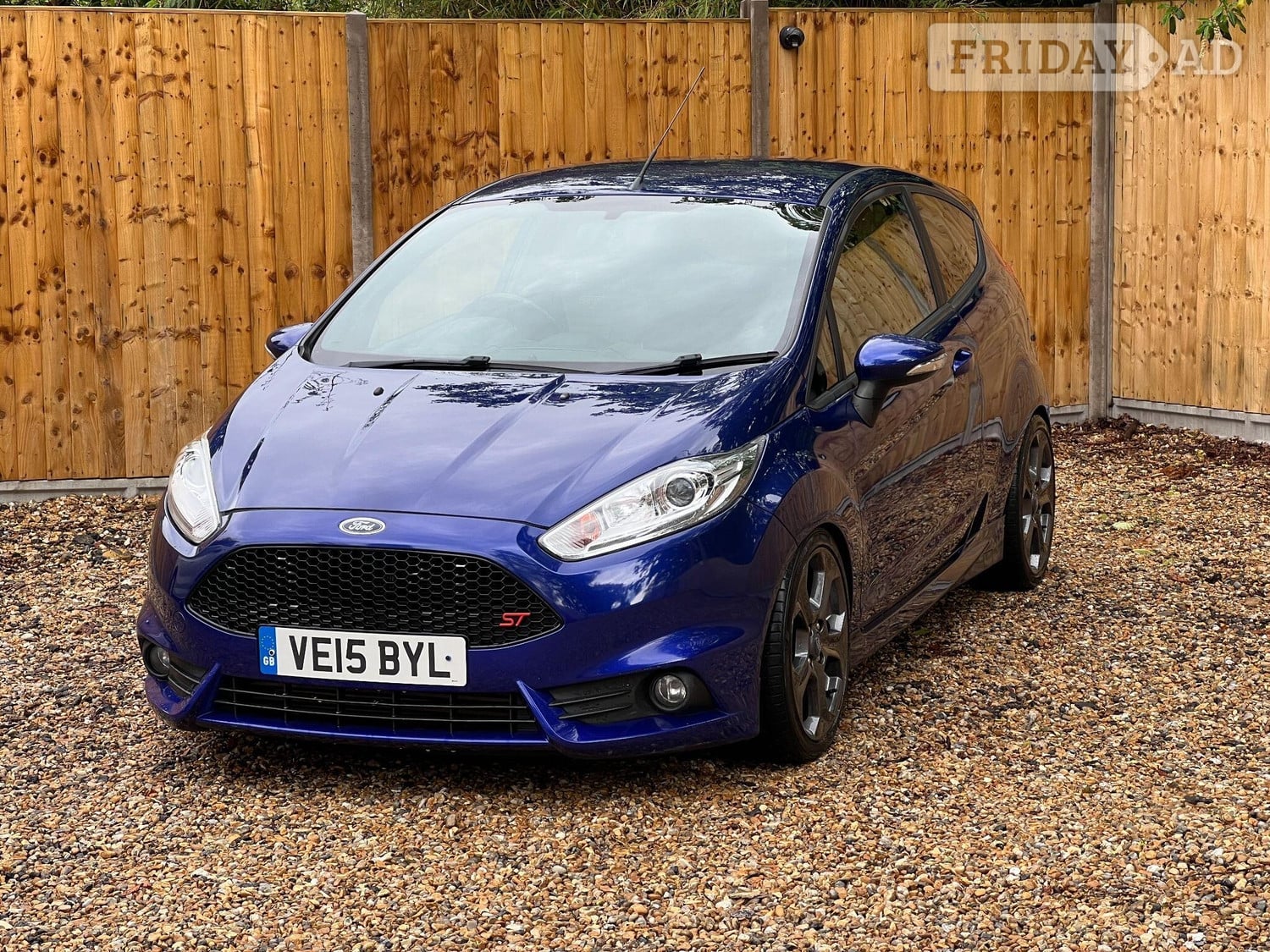 Ford Fiesta 2015 in Cranleigh