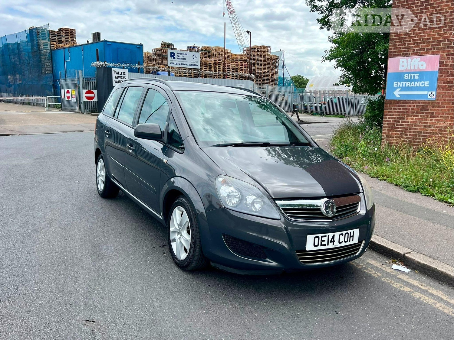 Vauxhall Zafira 2014 in Wembley