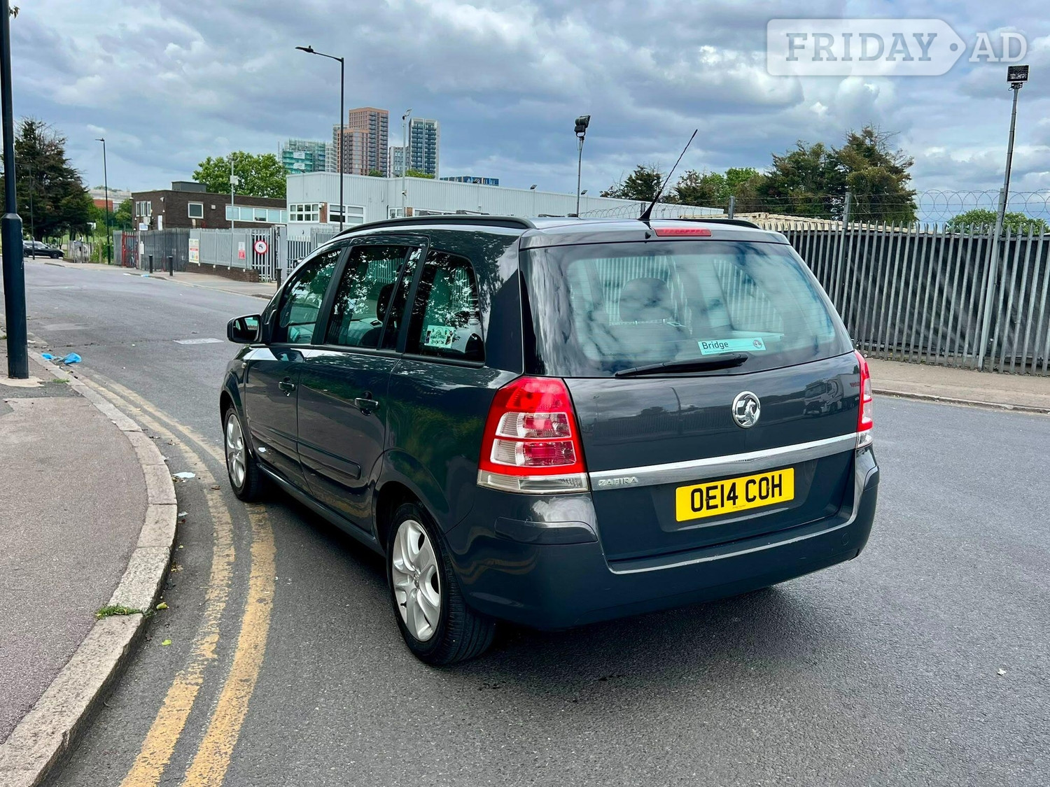 Vauxhall Zafira 2014 - Cars in Wembley