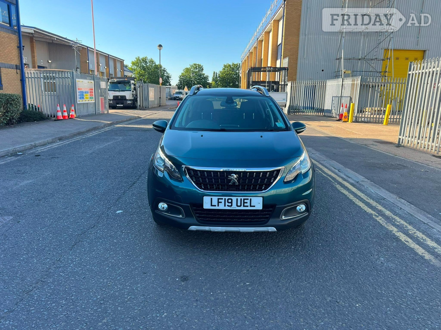 Peugeot 2008 2019 - Cars