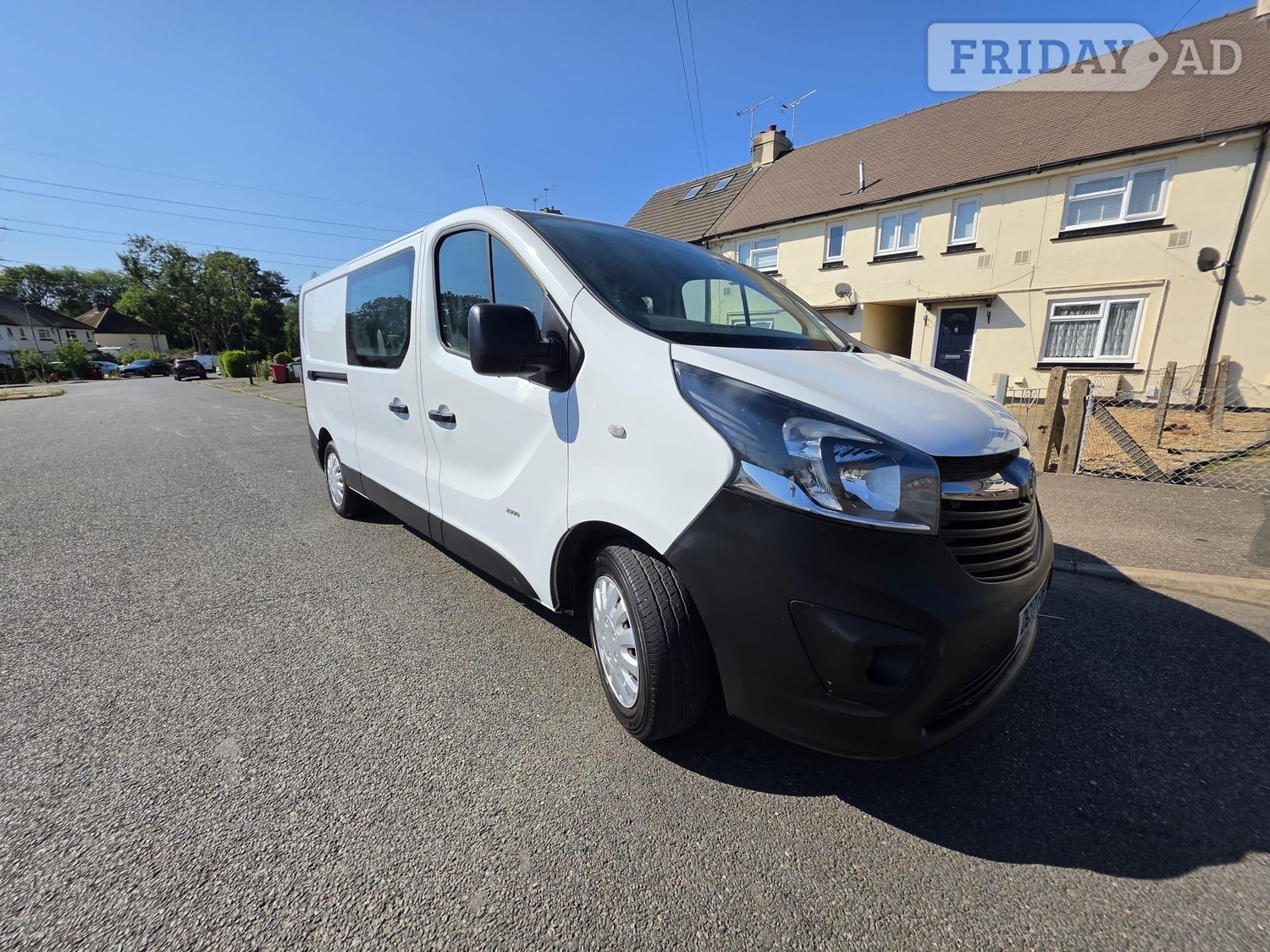 Vauxhall Vivaro 2017 - Vans & Commercial Vehicles in Slough