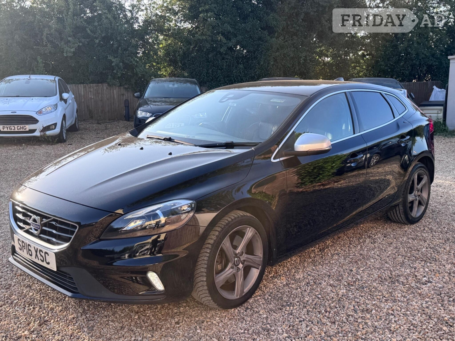 [ berth ]Volvo V40