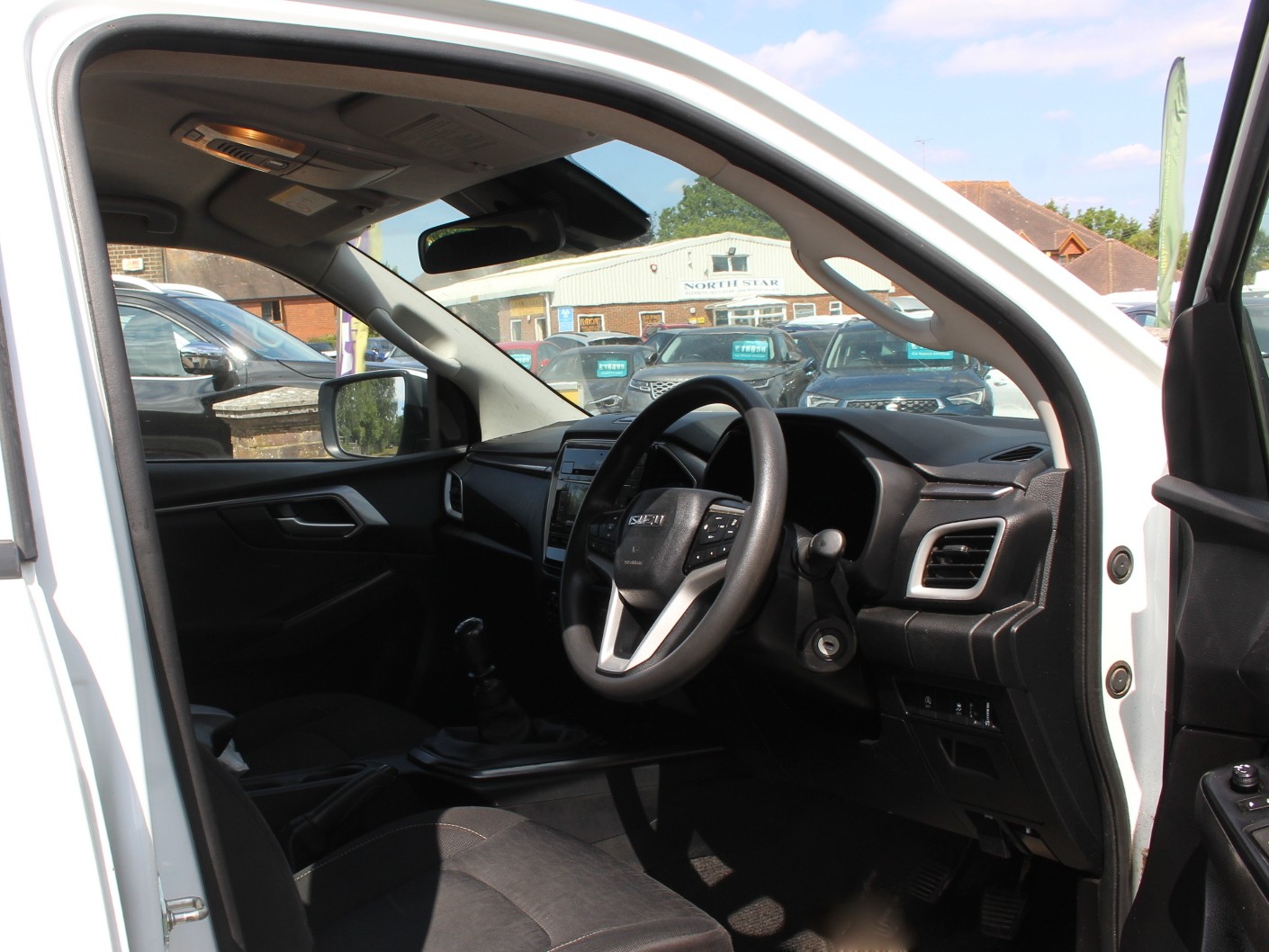 Isuzu D-MAX 2023 - Vans & Commercial Vehicles