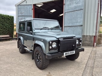 Land Rover Defender 90 2015