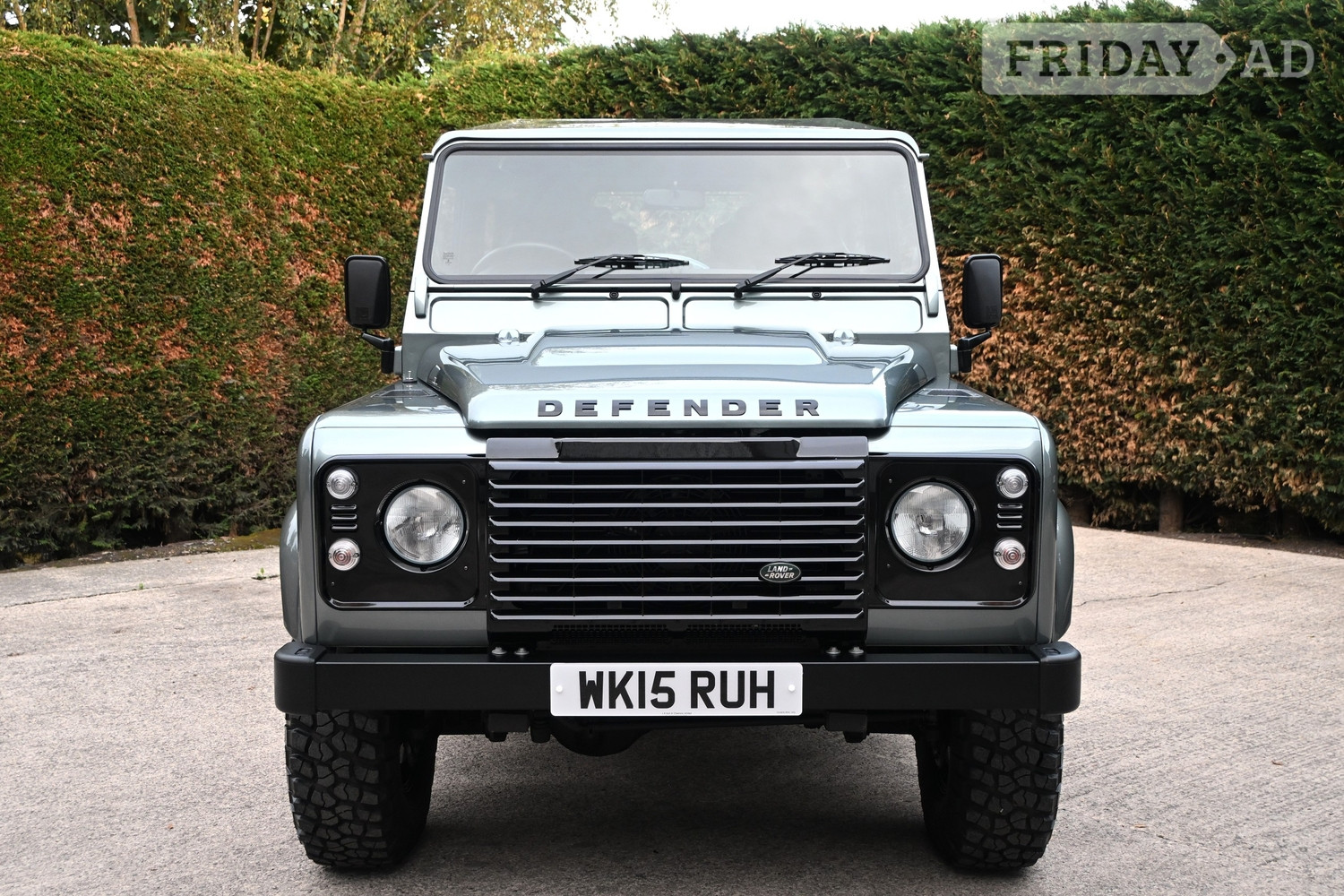 [ berth ]Land Rover Defender 90