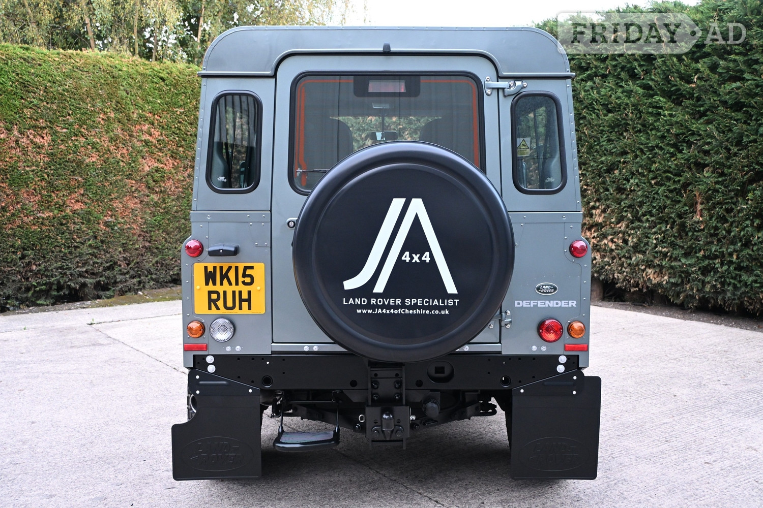 Land Rover Defender 90 2015 - Cars in Congleton