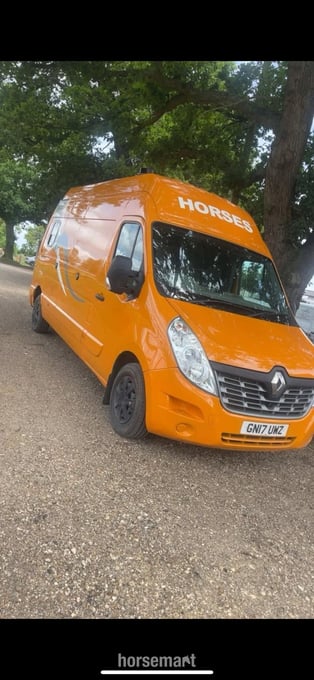 Equi-Sport Renault Master Renault Horsebox