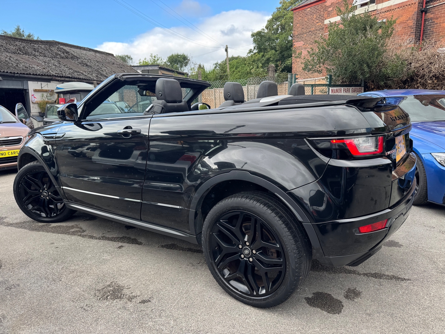 [ berth ]Land Rover Range Rover Evoque