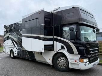 Lehel P340 Scania Horsebox