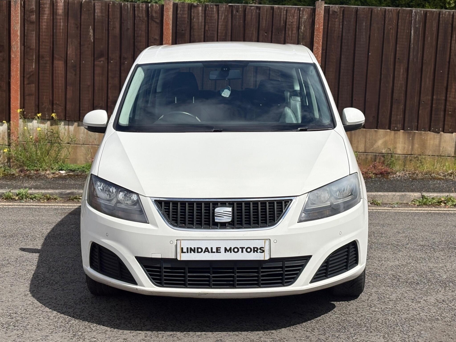 SEAT Alhambra Oldham