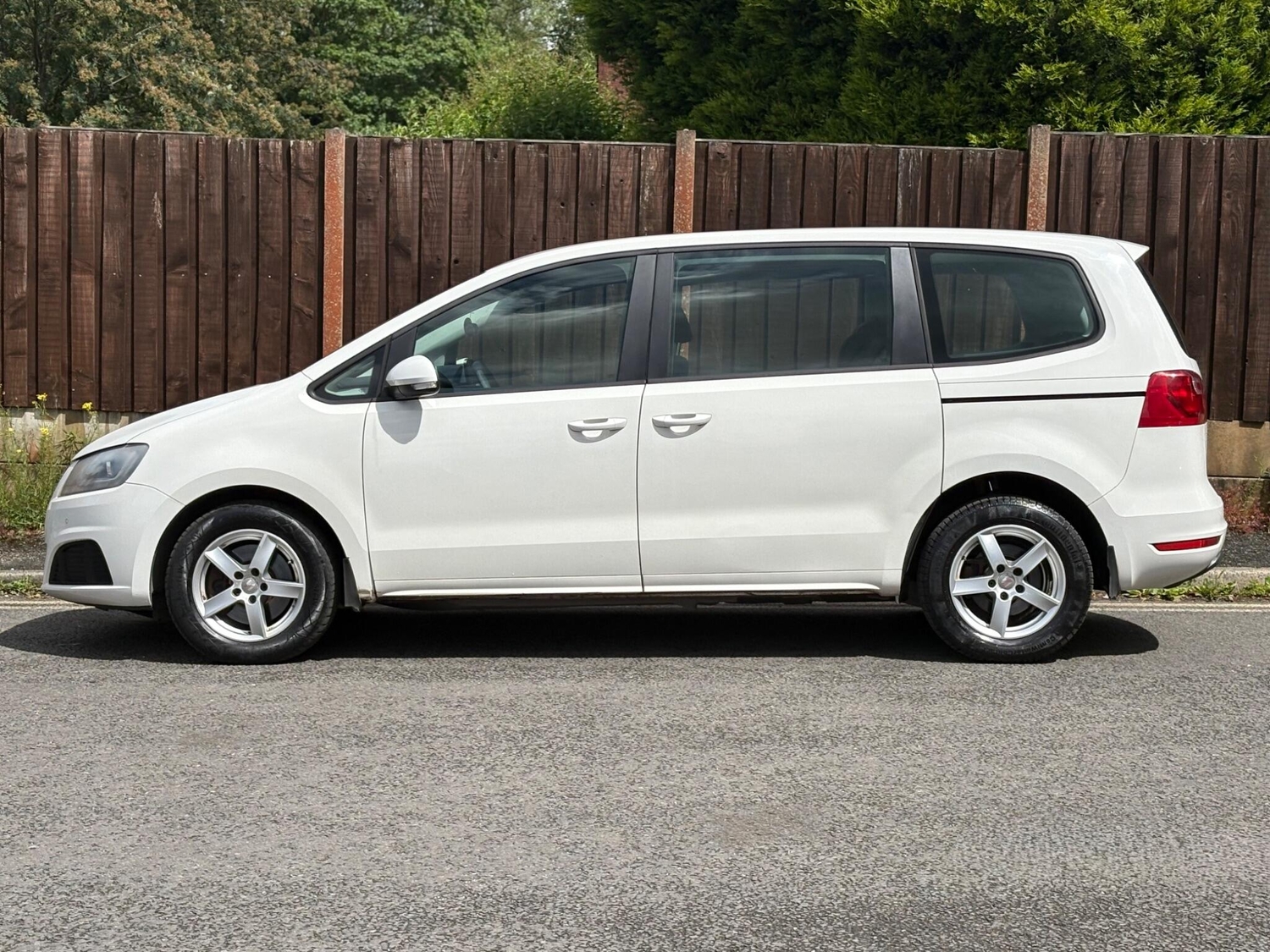 SEAT Alhambra 2013 - Cars