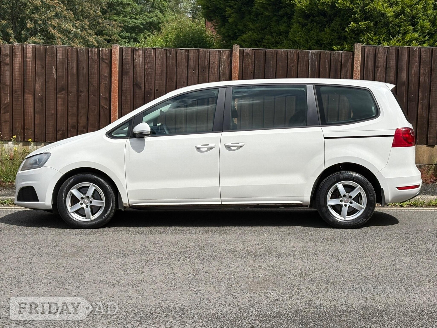 SEAT Alhambra 2013 - Cars