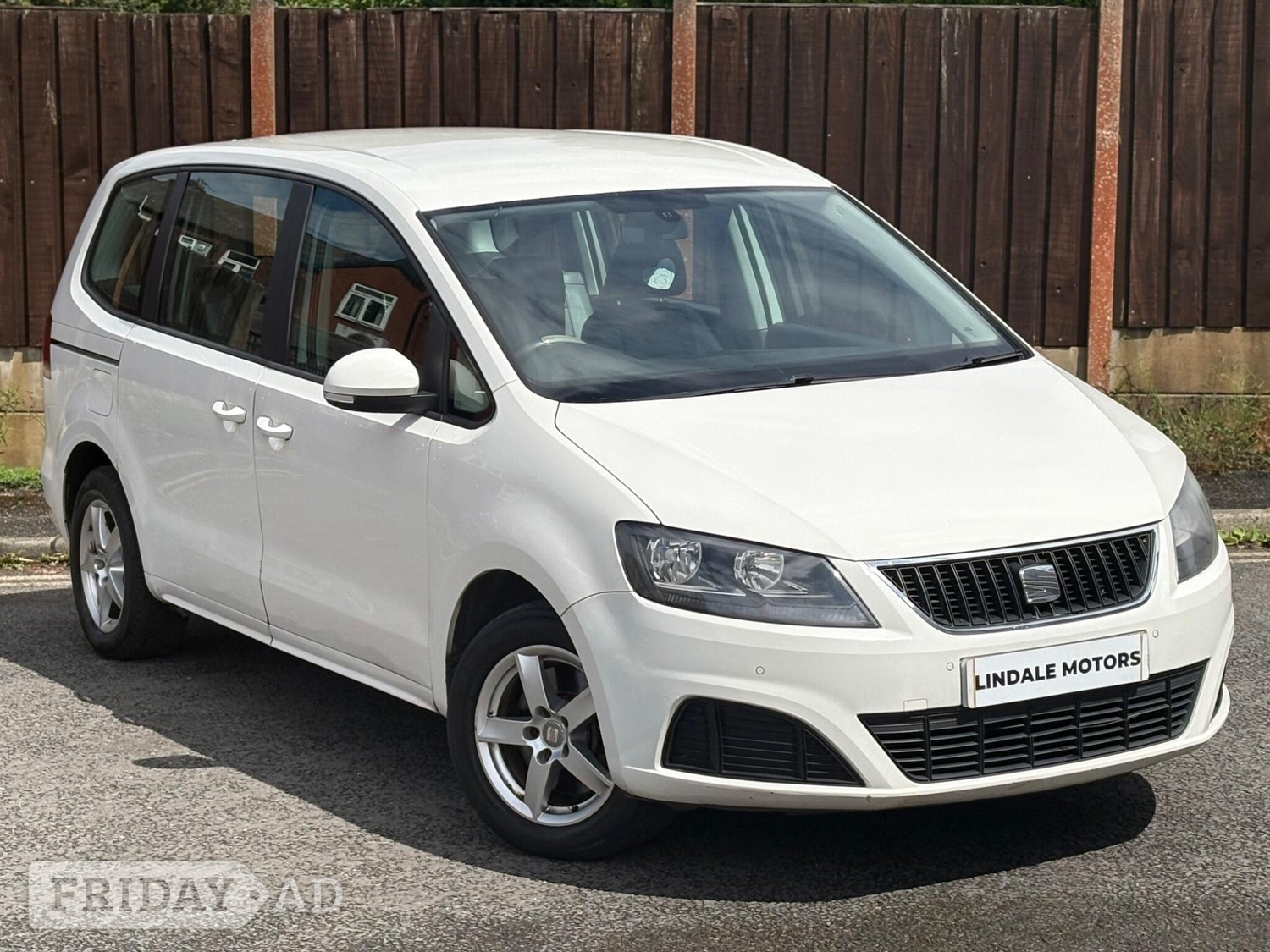 SEAT Alhambra 2013 in Oldham