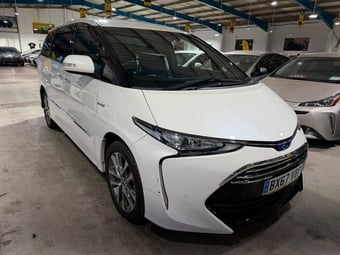 Toyota Estima 2017