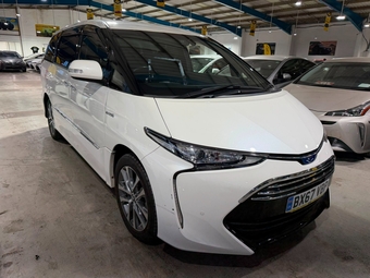 Toyota Estima 2017